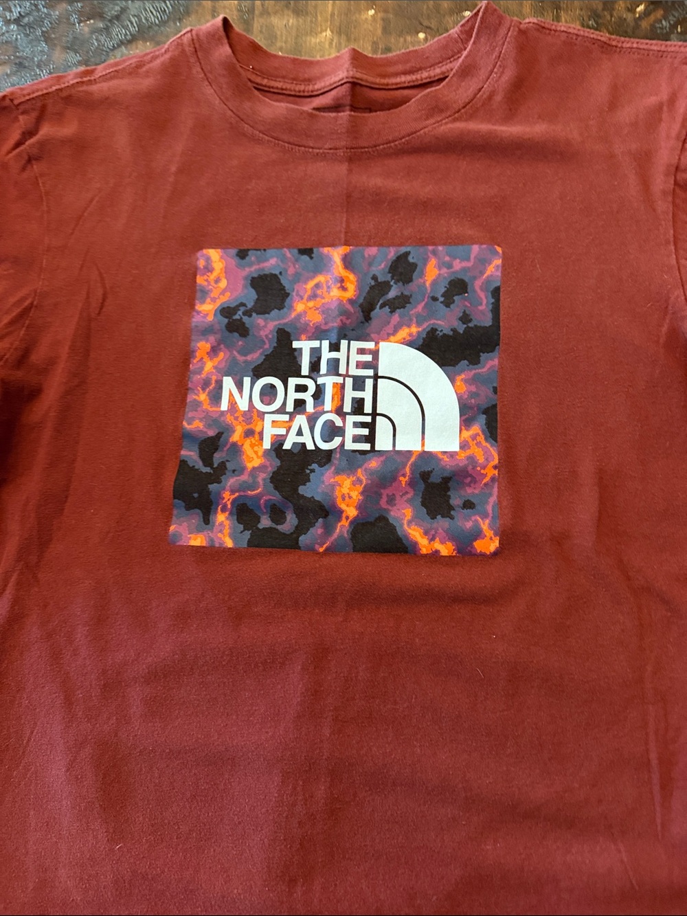 The North Face Mens Burgundy Short-Sleeve Logo Tee with Multicolor Square